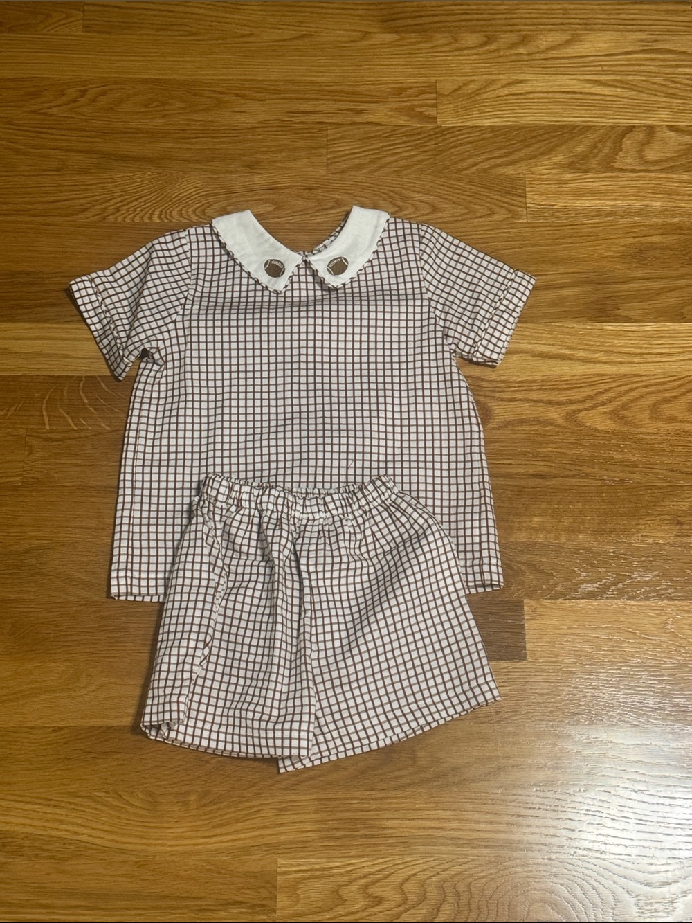 Kids Two-Piece Checkered Short Set with White Peter Pan Collar - Brown/White